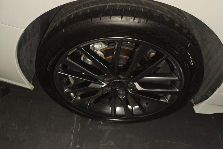 Used Toyota Camry 2024 Dual-Motor 2.0 HXS Sport Plus Edition Exterior 5