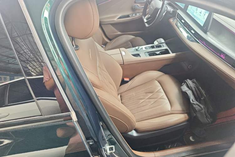 Used Chery Arrizo 8 2023 High-Energy Edition 2.0T DCT Luxury
