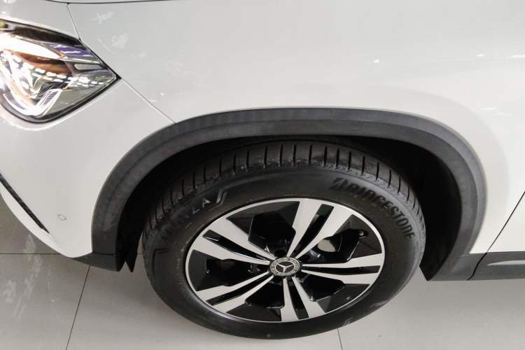 Used Mercedes-Benz GLA 2020 GLA 200 Left Front Wheel Hub