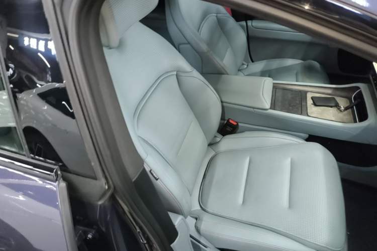 Used Avatr 12 2023 700 Three-Laser Rear-Wheel Drive Luxury Edition Right Front Seat