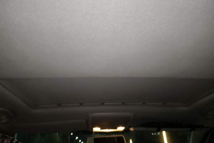 Used Volkswagen Gran Lavida 2013 1.6L Manual Comfort Model
