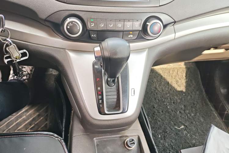 Used Honda CR-V 2015 2.0L 2WD Classic Edition