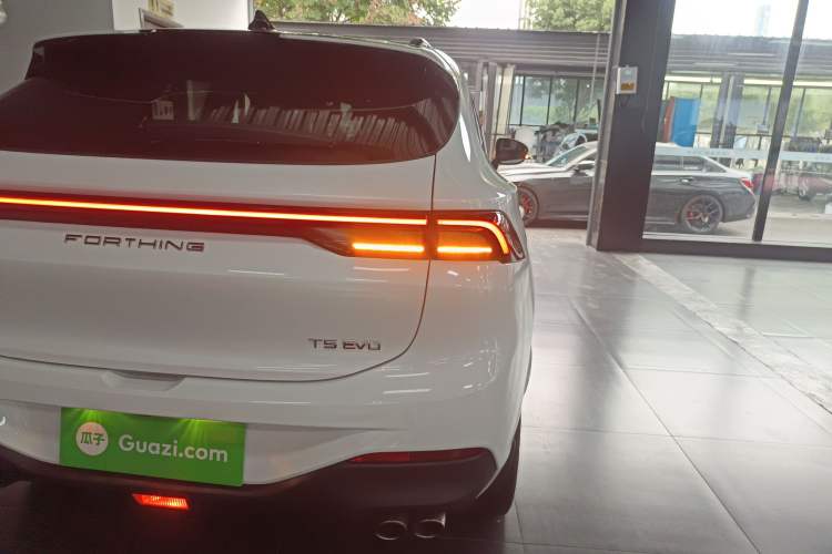 Used FORTHING T5 EVO 2021 1.5TD DCT Diamond Edition