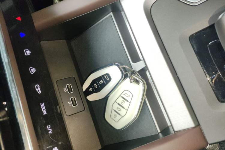 Used JETOUR X90 PLUS 2023 Facelift 1.6TD DCT Villa 7-Seater
