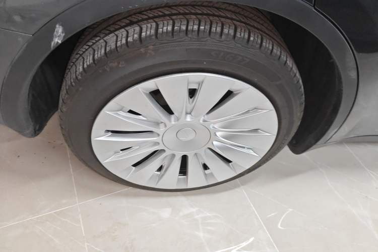 Used Tesla Model Y 2024 Rear-Wheel-Drive Version
