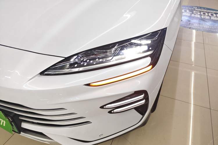 Used BYD Song PLUS New Energy 2024 HONOR Edition DM-i 110km Flagship PLUS
