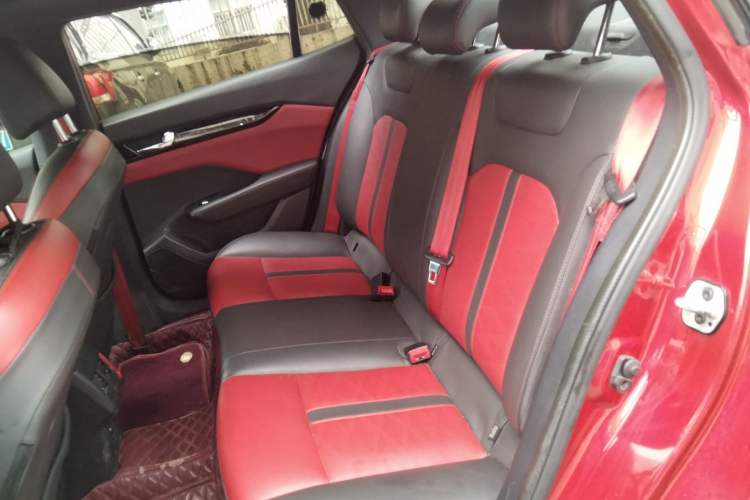 Used Dongfeng Aeolus Yixuan 2021 230T Automatic Chasing Shadow Edition Left Rear Seat