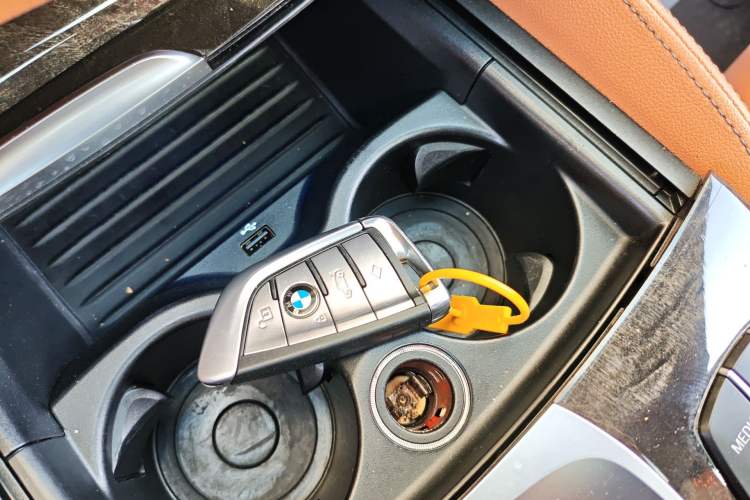 Used BMW 5 Series 2019 530Li Leading Model M Sport Package Vehicle Key