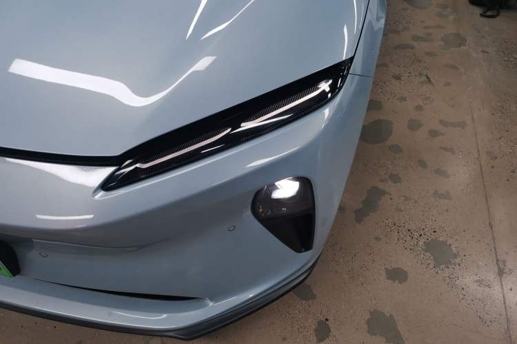 Used Nio ET5 2024 100 kWh Left Front Headlight