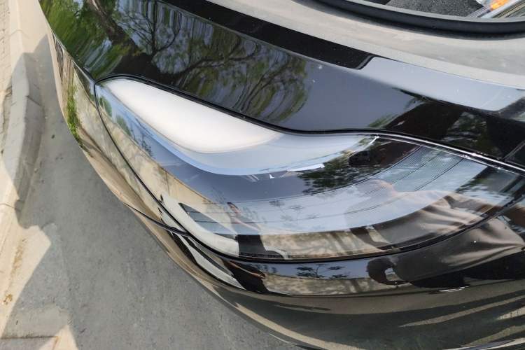 Used Tesla Model Y 2023 Rear-Wheel-Drive Version
