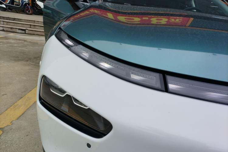 Used XPeng P7 2020 670N Right Front Headlight