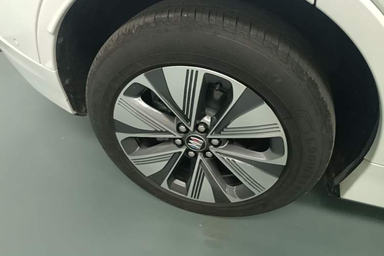 Used Buick E5 2025 Model 620KM Prestige Edition