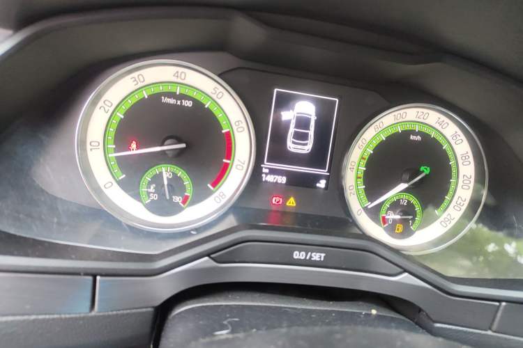 Used Skoda Superb 2018 TSI280 DSG Comfort Edition China V Standard Odometer Close Up