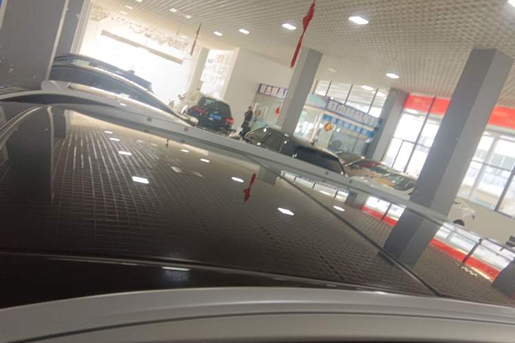 Used Cadillac XT5 2020 28T Luxury Version Roof