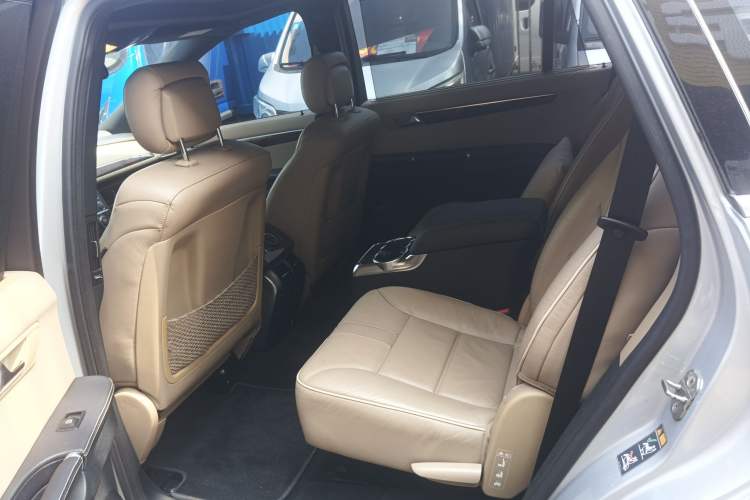 Used Mercedes-Benz R-Class 2011 R 350 L 4MATIC
