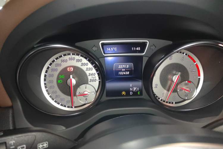 Used Mercedes-Benz GLA 2015 GLA 260 4MATIC Instrument Cluster