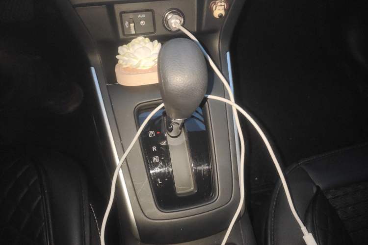 Used Nissan Sylphy 2024 Classic 1.6XE CVT Comfort Edition Gear Lever