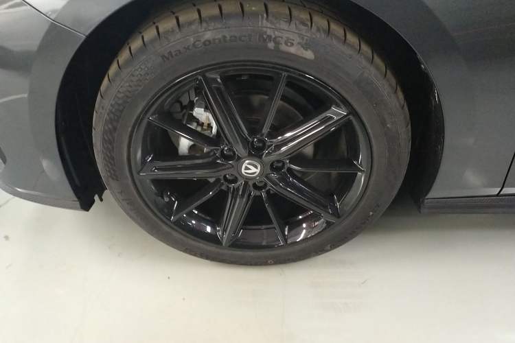 Used CHANGAN UNI-V 2024 1.5T High-Energy Version
