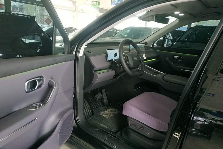 Used Leapmotor C16 2026 Extended-Range 280 LiDAR Zhizun Edition 5 Seats Driver Seat