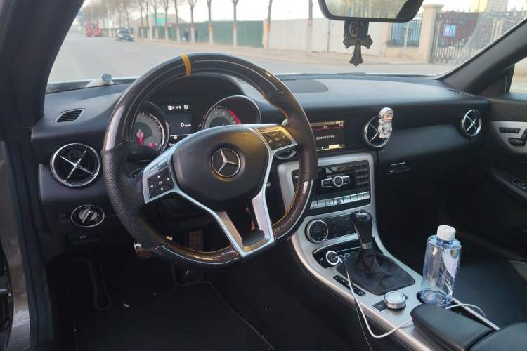 Used Mercedes-Benz SLK-Class 2011 SLK 200 Fashion Model