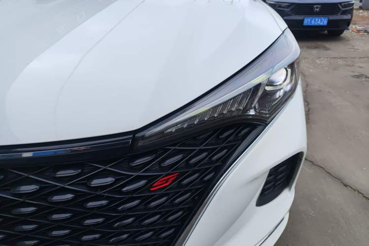 Used CHANGAN Eado 2020 PLUS Blue Whale NE 1.4T GDI DCT Flagship Model Left Front Headlight