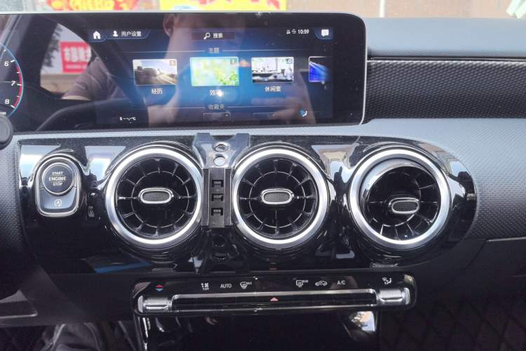 Used Mercedes-Benz A-Class 2019 A 200 Dynamic Edition Audio And AC Panel