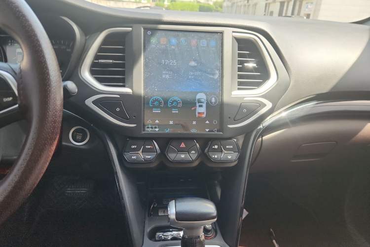 Used GAC Trumpchi GS4 2017 200T G-DCT Two-Wheel Drive Elite Edition
