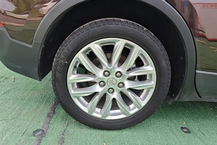 Used Buick Envision 2020 28T Four-Wheel Drive Elite Version Right Rear Wheel Hub