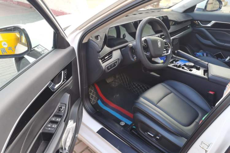 Used Bestune B70 2025 Dragon Edition 1.5T Enjoyment Model