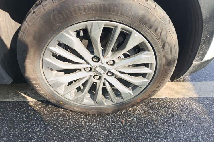 Used Cadillac XT4 2024 28T Two-Wheel-Drive Luxury Version