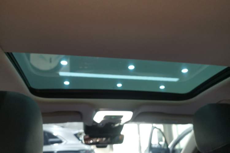 Used Hongqi H5 2023 2.0T Automatic Smart Connect Flagship Edition
