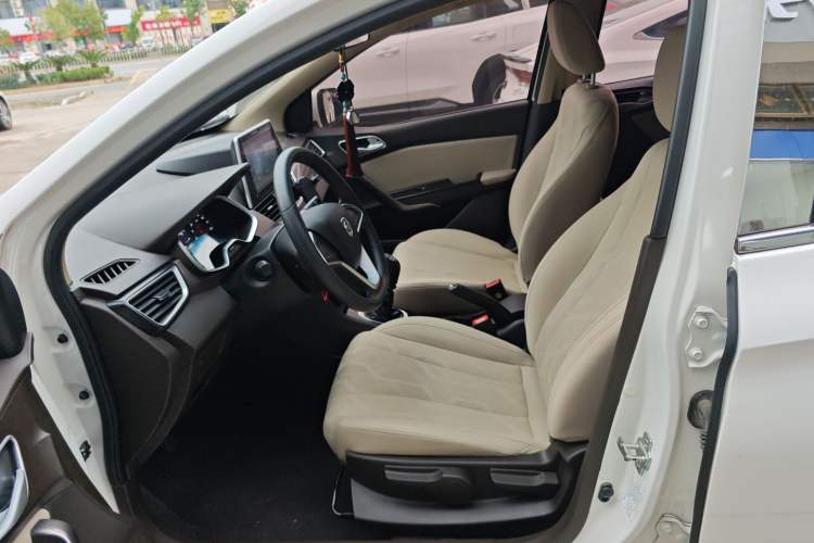 Used Baojun 310W 2017 1.5L Manual Comfort Version China V
