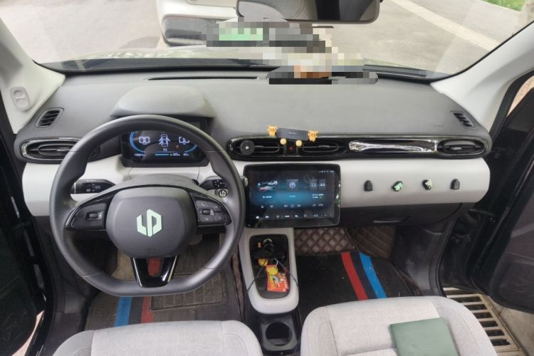 Used Leapmotor T03 2022 Crystal Edition Center Console