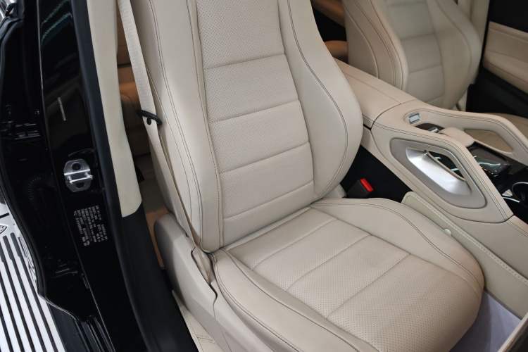 Used Mercedes-Benz GLS-Class 2023 GLS 450 6-seater U.S. version
