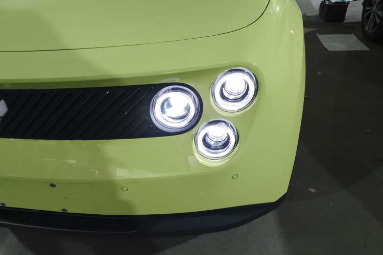 Used firefly firefly 2025 Illuminated Edition
