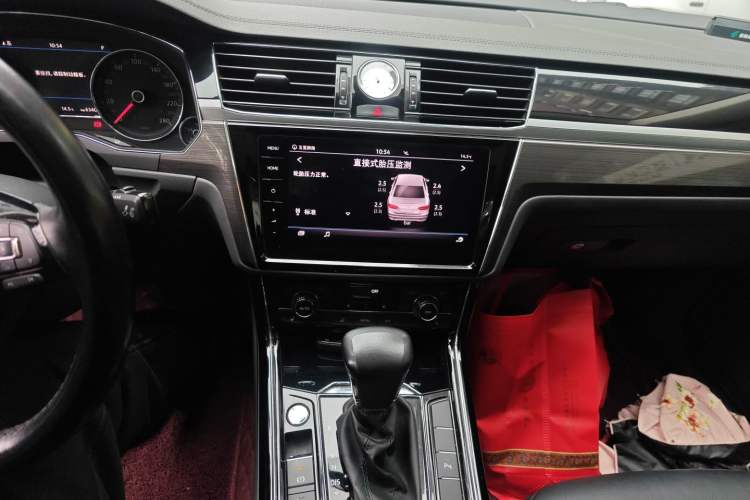 Used Volkswagen Phideon 2018 Revised Version 380TSI Two-Wheel Drive Business Edition