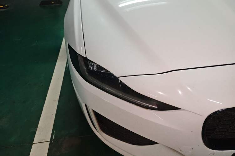 Used Jaguar XEL 2025 2.0T 250 PS R-DYNAMIC 90th Anniversary Edition Right Front Headlight