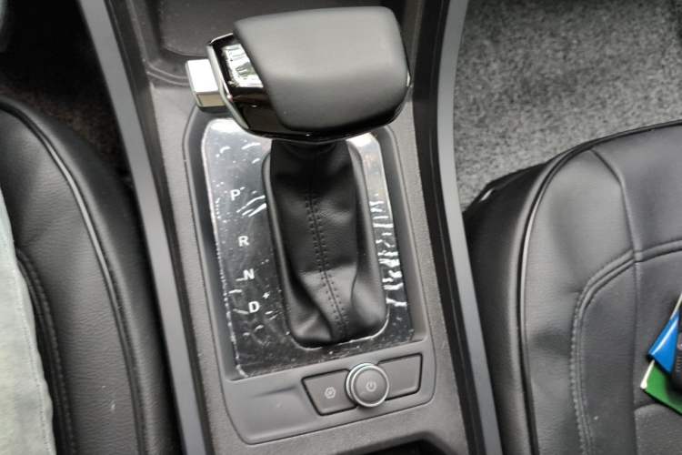 Used Chery Tiggo 3X 2024 1.5L CVT Excellence Edition Gear Lever