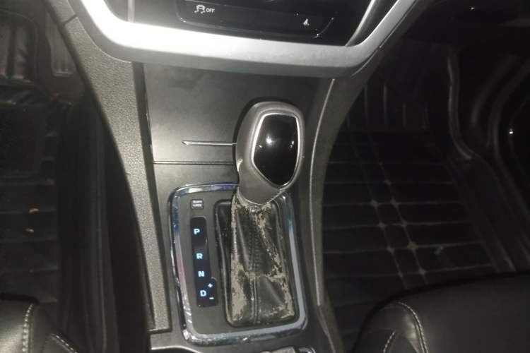 Used Geely Auto Emgrand 2016 Sedan 1.5L CVT Upward Version
