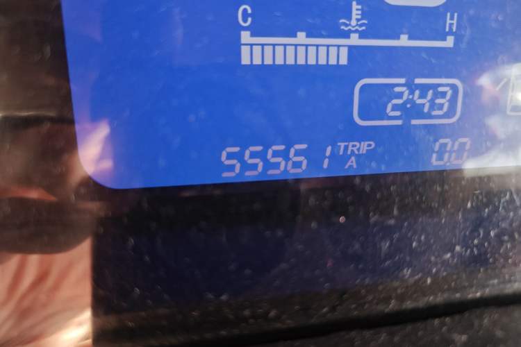 Used FORTHING Joyear 2012 LV 1.5L Manual Luxury Edition
