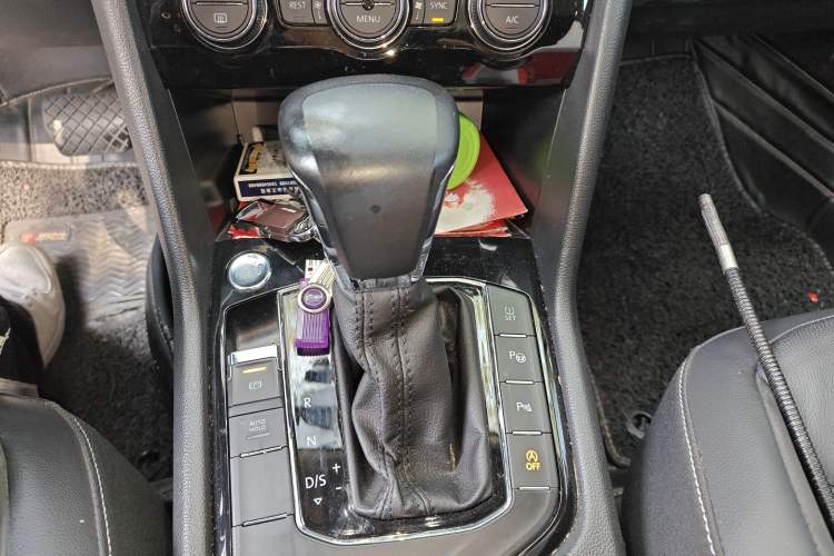 Used Volkswagen Tiguan L 2019 280TSI Automatic Two-Wheel Drive Panoramic Comfort Edition China V Standard