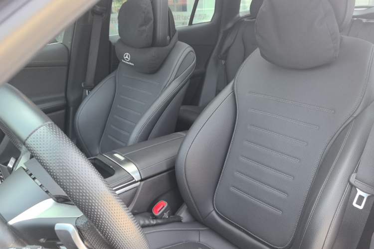 Used Mercedes-Benz GLC 2024 GLC 260 L 4MATIC Luxury Model 5 Seats
