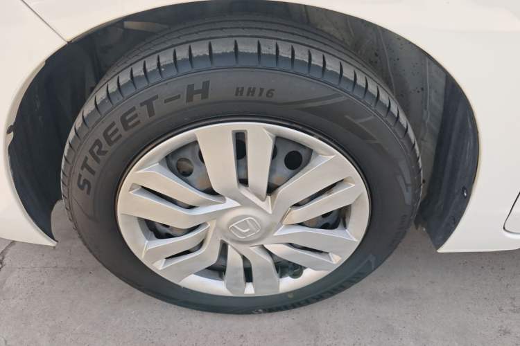 Used Honda Fit 2016 1.5L LXS CVT Comfort Sunroof Version
