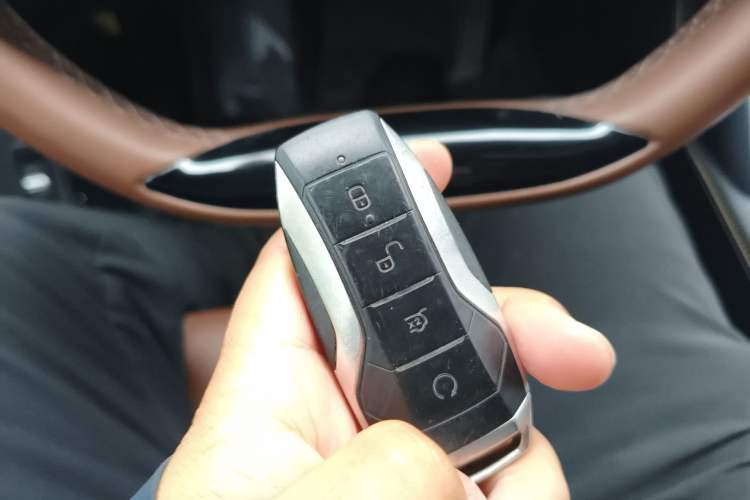 Used BYD Tang New Energy 2021 DM-i 112KM Prestige Model
