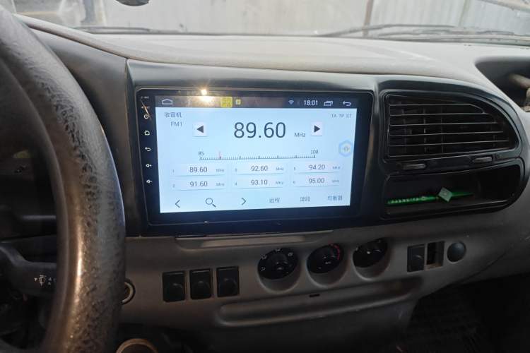 Used Ford Classic Transit 2015 2.8T Diesel Multi-Function Vehicle Short Wheelbase 6-Seater Mid-Roof Edition JX493ZLQ4