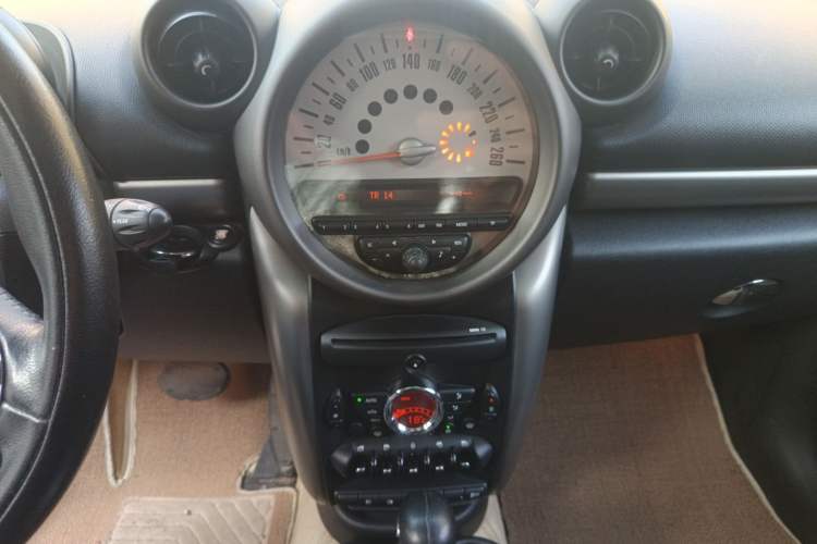 Used MINI Countryman 2011 1.6L COOPER Fun Audio And AC Panel