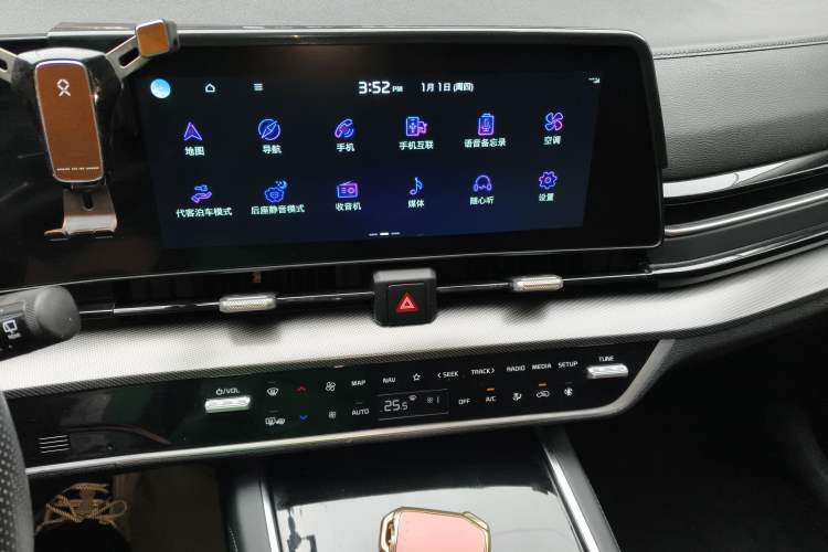 Used Kia Sportage (Chinese Domestic Model) 2023 2.0T Two-Wheel-Drive Prestige Edition
