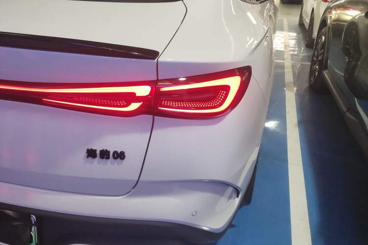 Used BYD Seal 06 New Energy 2024 DM-i 120KM Prestige Model Exterior 3