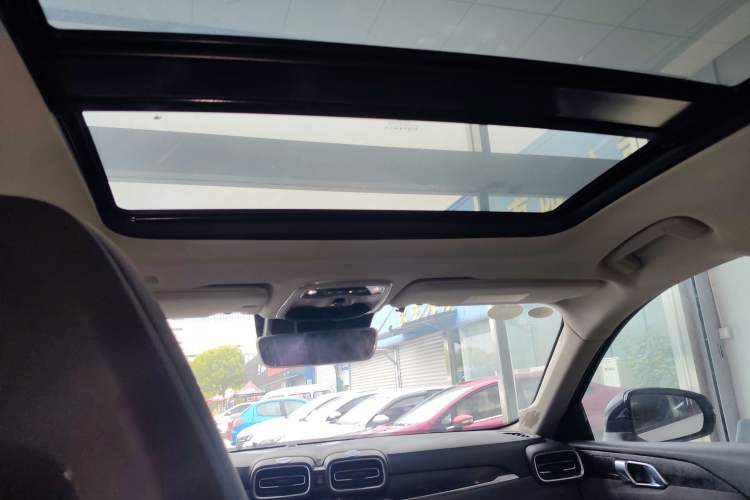 Used Lynk & Co 02 2018 2.0T DCT 4x4 Sport Pro Edition China V Standard Headliner