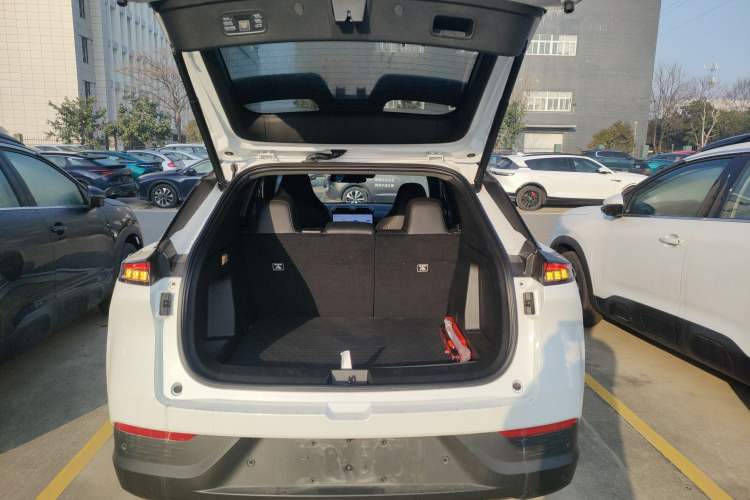 Used HEDMOS 06 2025 Model 520km